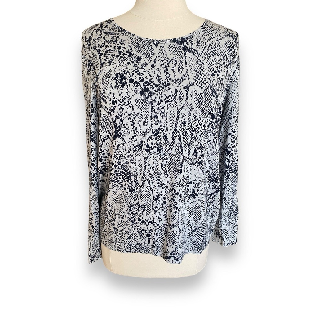 Chicos Womens Size 2 Large Top Shirt Long Sleeve Animal Print Lightweight